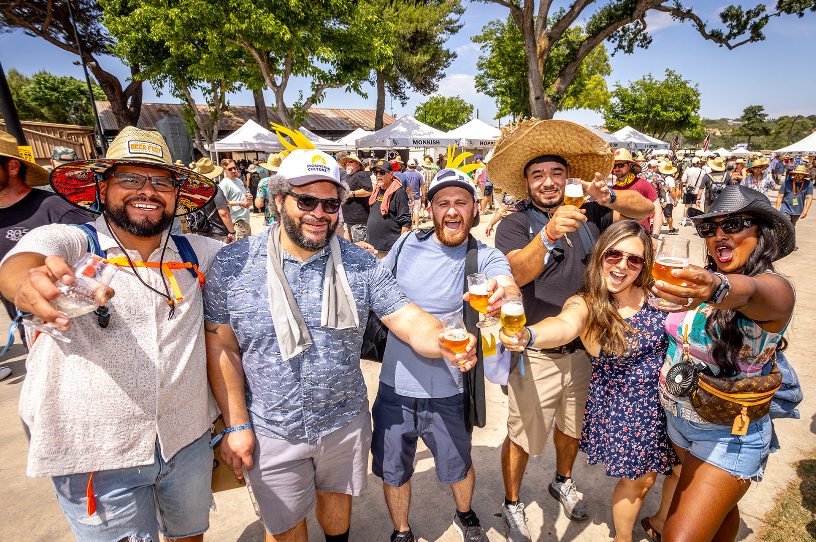 FWIBF people cheering